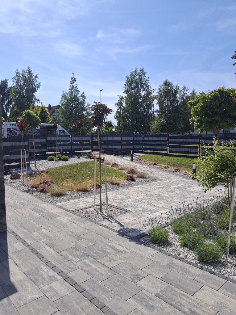 Ogród przy apartamencie
